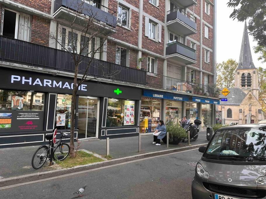 Le Gentil Paris Apartment ฌ็องตีญี ภายนอก รูปภาพ